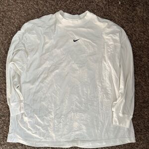Nike Women’s Classic White Long Sleeve Tee Oversized